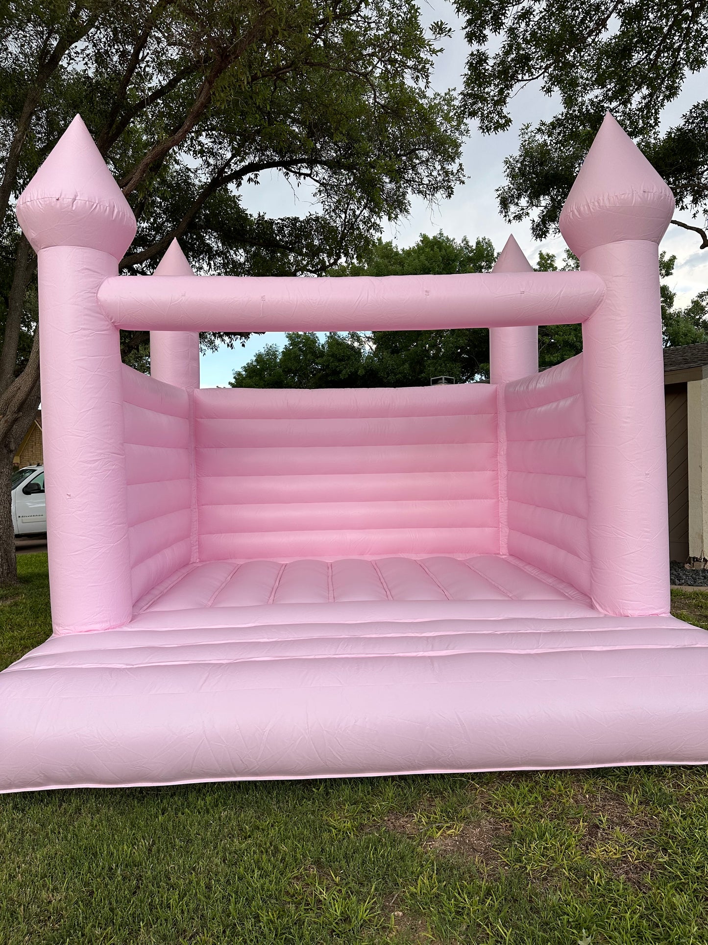 Tickled Pink Bounce House - PARTY PACKAGE